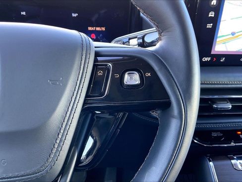 Used 2025 Lincoln Aviator Reserve w/ Equipment Group 201A image 22