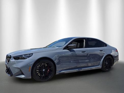 New 2027 BMW M5 w/ Carbon Package AWD/4WD image 3