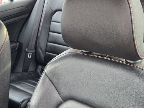 Used 2019 Volkswagen Golf 4-Door image 13