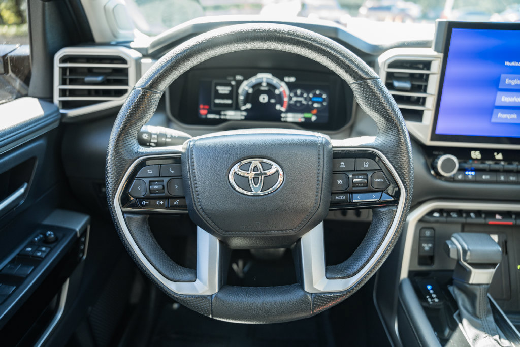 Used 2023 Toyota Tundra Limited AWD/4WD image 29
