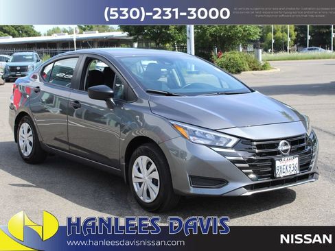 Used 2025 Nissan Versa S w/ Trunk Package FWD image 5