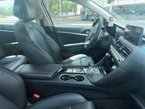 Used 2026 Genesis G70 2.5T RWD image 10