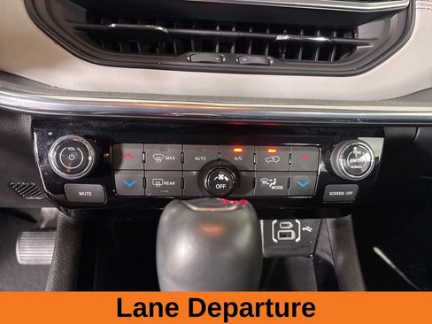Used 2022 Jeep Compass Limited AWD/4WD image 18