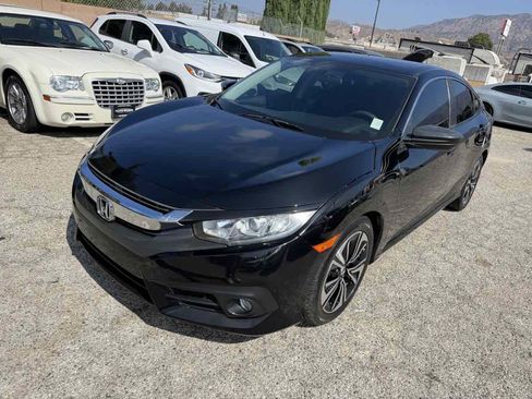 Used 2017 Honda Civic EX-T image 3