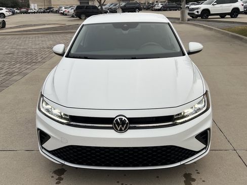 Certified 2025 Volkswagen Jetta S image 3