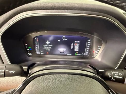 Used 2025 Honda Pilot Elite image 21