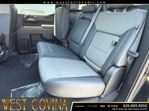 Used 2023 Chevrolet Silverado 1500 ZR2 w/ Technology Package AWD/4WD image 37