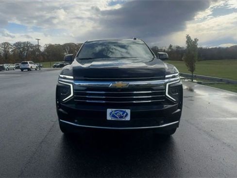 New 2026 Chevrolet Suburban LT w/ Comfort Package image 3