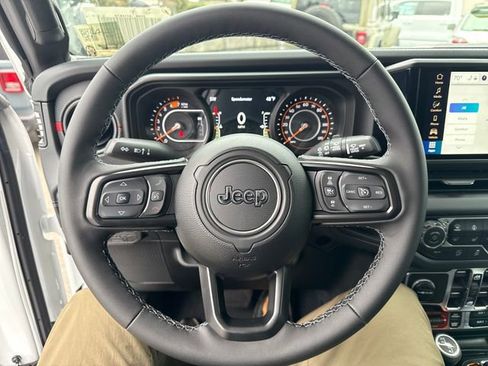 New 2026 Jeep Wrangler Unlimited Rubicon image 36