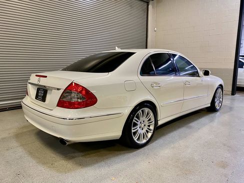 Used 2008 Mercedes-Benz E 350 Sedan image 9