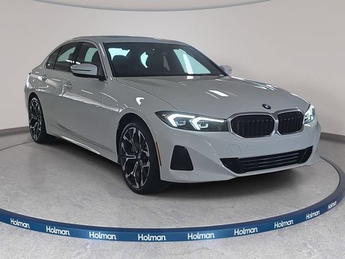 Used 2026 BMW 330i Sedan w/ Convenience Package RWD image 3