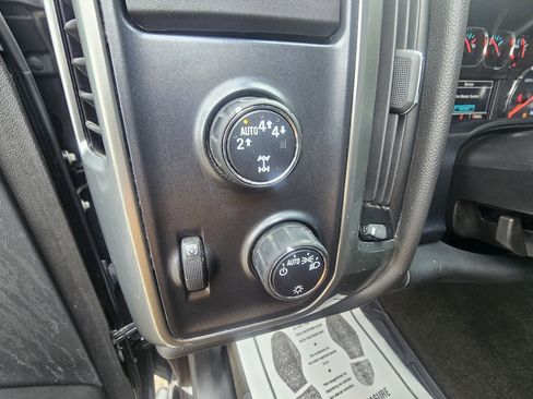 Used 2018 Chevrolet Silverado 1500 LT image 14