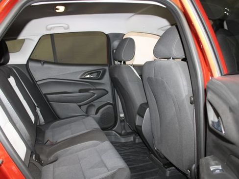 Used 2024 Chevrolet Trax LS FWD image 15