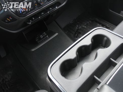 Used 2019 Chevrolet Silverado 1500 LT w/ All Star Edition image 18