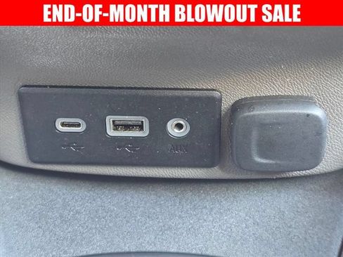 Used 2022 Chevrolet Malibu LT FWD image 28