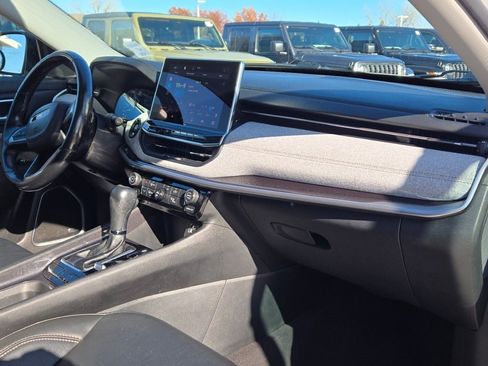 Used 2022 Jeep Compass Latitude w/ Sun and Sound Group image 7