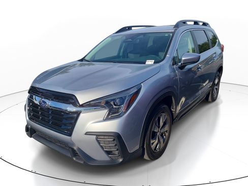 Used 2024 Subaru Ascent Premium w/ Convenience Package AWD/4WD image 3