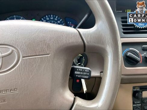 Used 2001 Toyota Sienna LE image 18