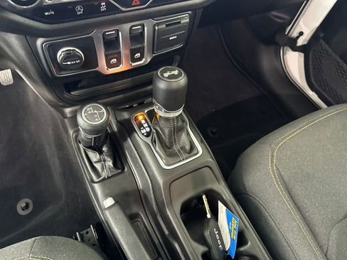 Used 2024 Jeep Wrangler Sport S image 20