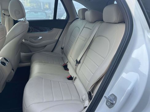 Used 2019 Mercedes-Benz GLC 300 image 26