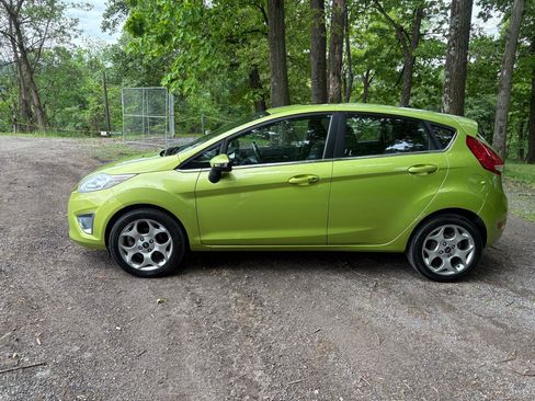 Used 2011 Ford Fiesta SES w/ 301A Rapid Spec Order Code FWD image 3