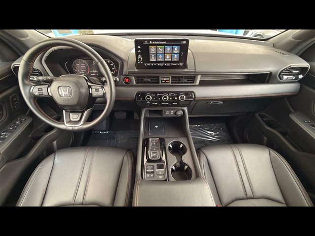 Certified 2025 Honda Pilot TrailSport image 22