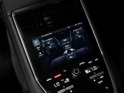 Certified 2023 Porsche Panamera AWD/4WD image 43