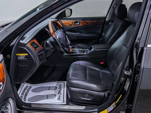 Used 2014 Hyundai Equus Signature image 12