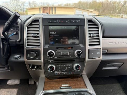 Used 2017 Ford F250 Platinum w/ Platinum Ultimate Package image 27