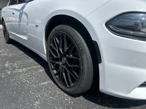 Used 2018 Dodge Charger GT AWD/4WD image 3
