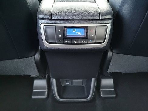 Used 2017 Toyota Highlander SE AWD/4WD image 21