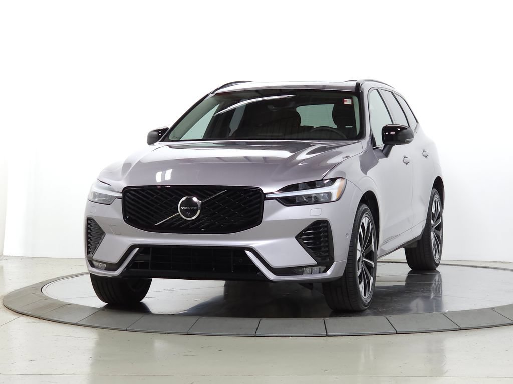 Certified 2026 Volvo XC60 B5 Plus AWD/4WD image 3