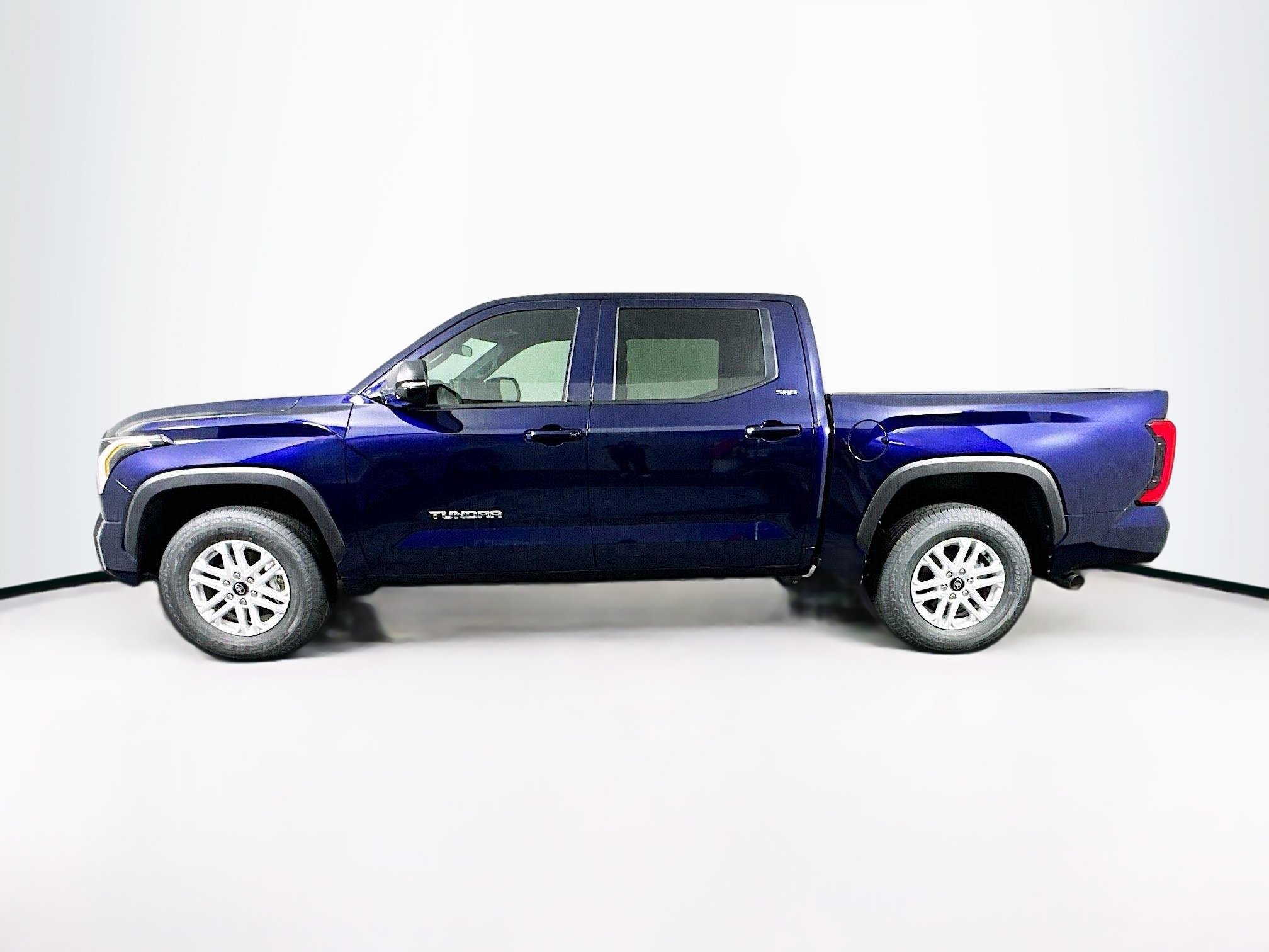 Used 2026 Toyota Tundra SR5 w/ SR5 Premium Package RWD image 4