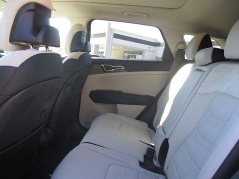 New 2026 Kia Sportage SX image 14