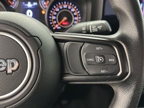 Used 2024 Jeep Wrangler Sport AWD/4WD image 16