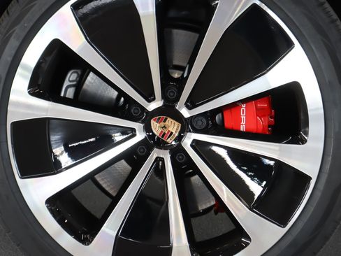 New 2026 Porsche Macan 4S Electric image 29