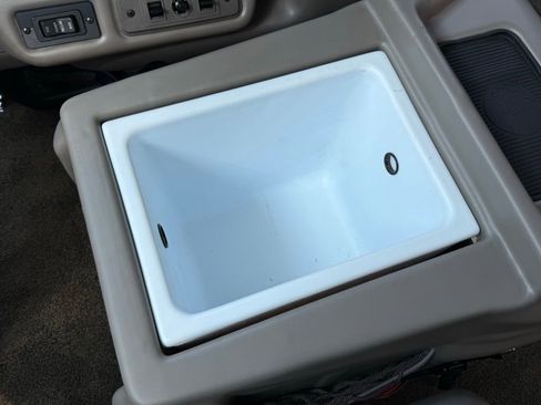 Used 2020 GMC Savana 2500 Extended w/ Enhanced Convenience Package image 28