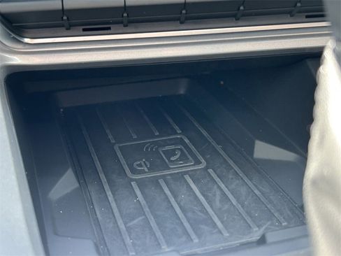 Used 2024 Audi Q3 2.0T Premium image 17