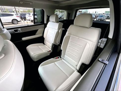 Certified 2025 Hyundai Santa Fe Calligraphy image 21