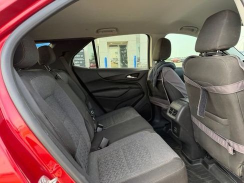 Used 2022 Chevrolet Equinox LT FWD image 10