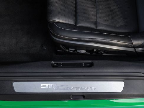 Certified 2021 Porsche 911 Carrera image 21