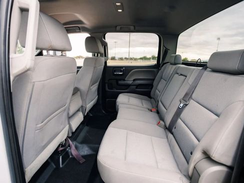 Used 2017 GMC Sierra 2500 2WD Crew Cab w/ Sierra Convenience Package image 24