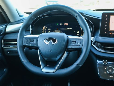 New 2026 INFINITI QX60 Luxe image 15