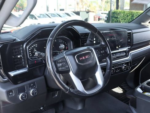 Used 2022 GMC Sierra 1500 Elevation RWD image 17