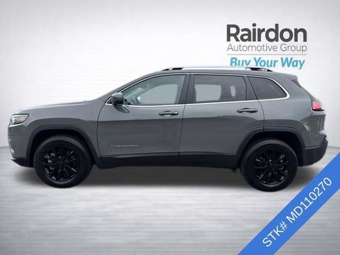 Used 2021 Jeep Cherokee Latitude Plus AWD/4WD image 4