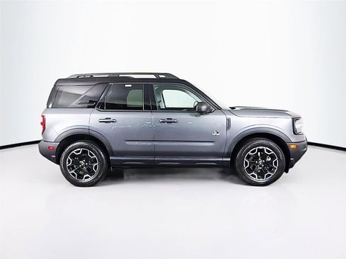 Used 2025 Ford Bronco Sport Outer Banks w/ Outer Banks Tech Package+ AWD/4WD image 8