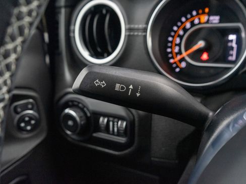 Used 2022 Jeep Wrangler Unlimited Sahara w/ LED Lighting Group AWD/4WD image 26