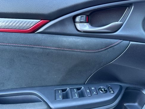 Used 2021 Honda Civic Type R image 11