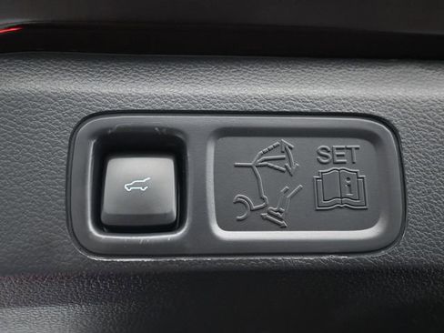 Used 2023 Ford Expedition Max Platinum image 27