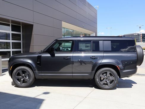 New 2026 Land Rover Defender 130 S AWD/4WD image 9